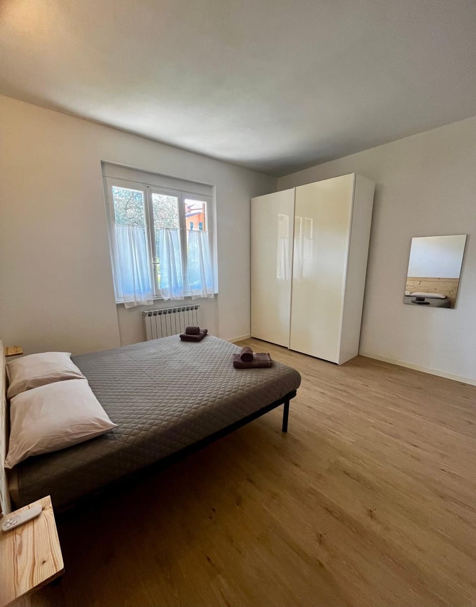 Bed, Photo of the whole room, Bedroom, wardrobe