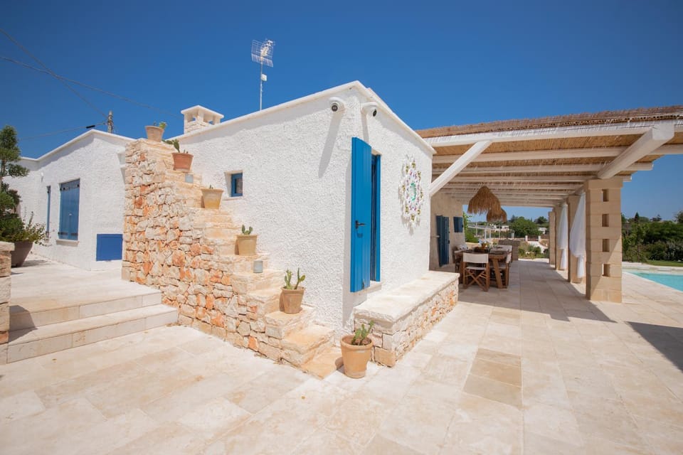 Property building, Patio, Swimming pool