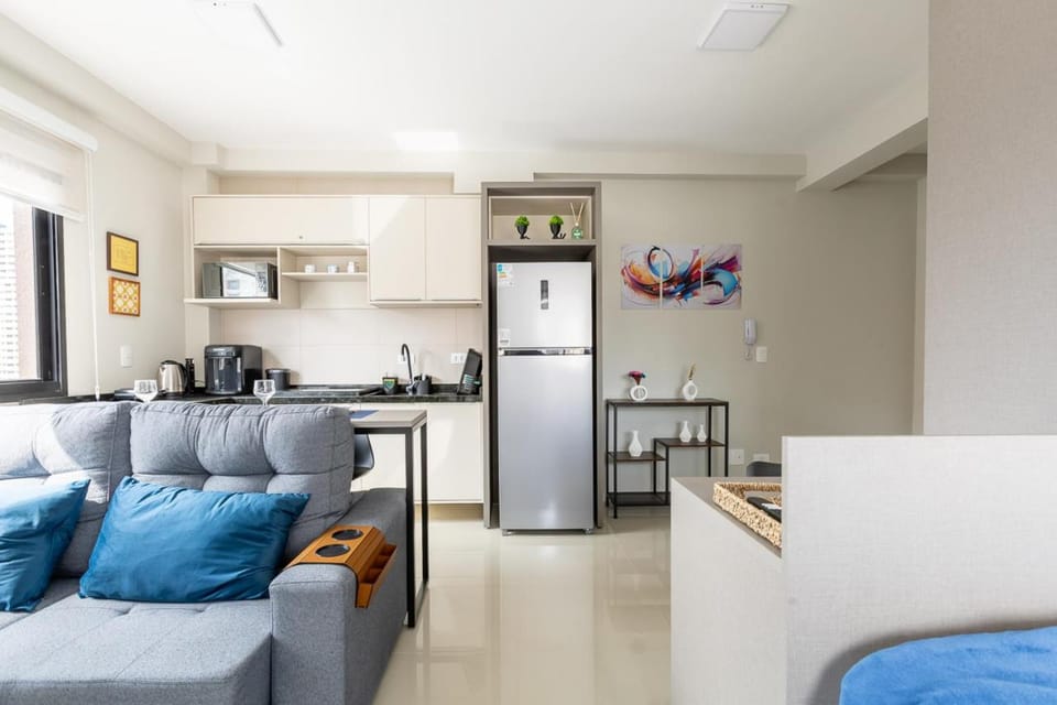 Moderno e Novíssimo Região Central com Academia e Coworking Apartment in Curitiba
