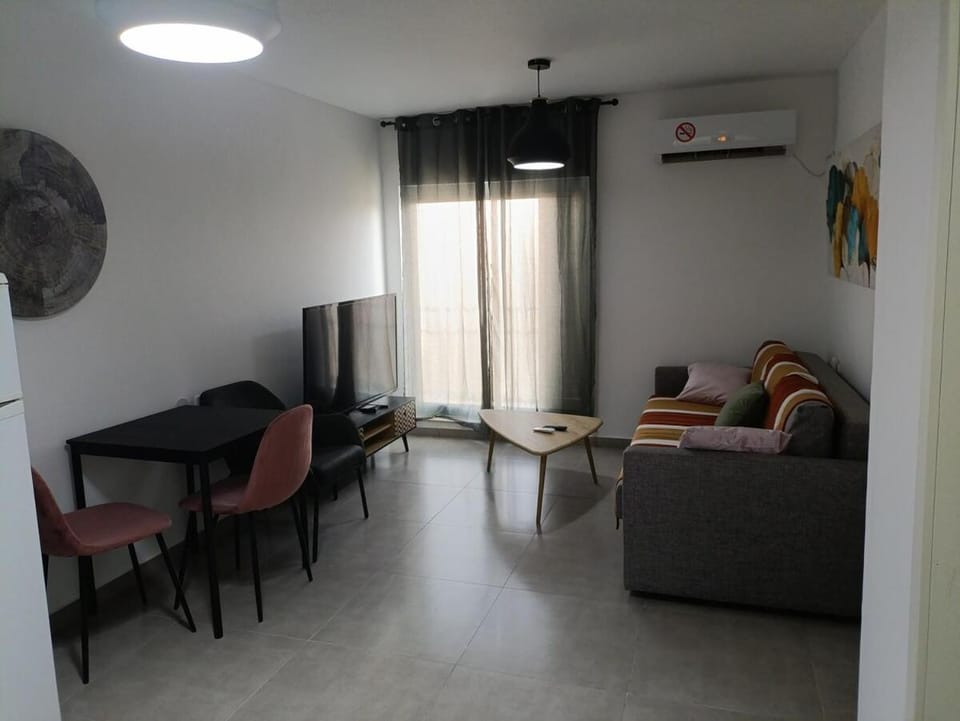 Uni Comfort Apartment in South District