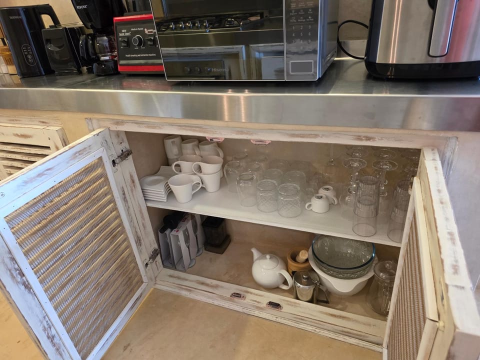 Coffee/tea facilities, Kitchen or kitchenette