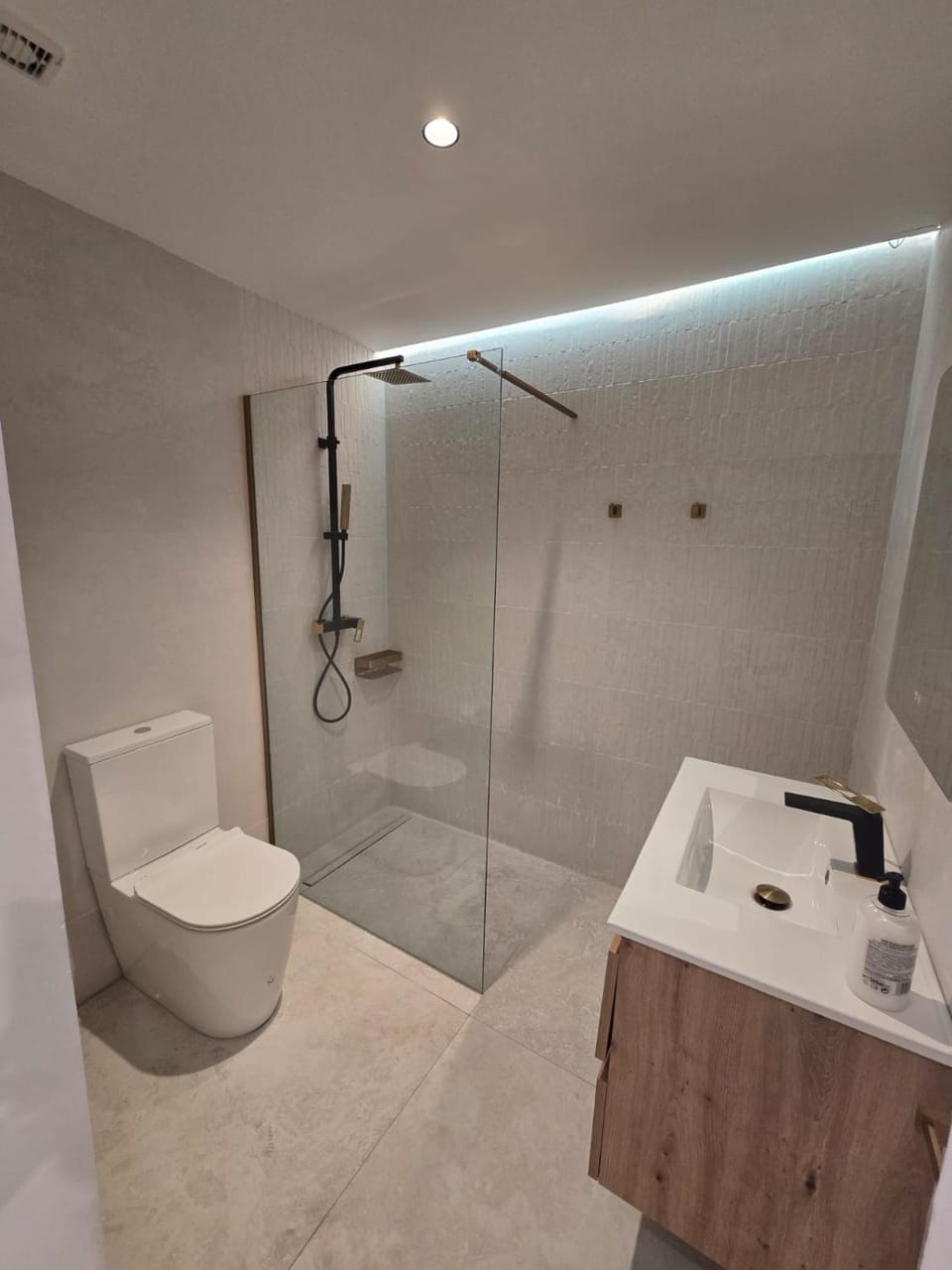 Shower, Toilet, Bathroom