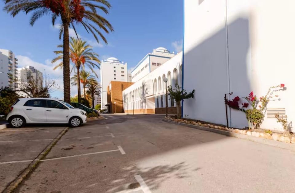 Fantastic two bed apartment close to the beach Apartment in Portimao