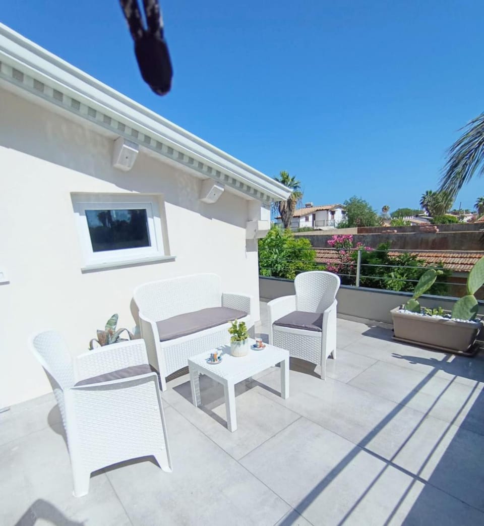 Property building, Balcony/Terrace