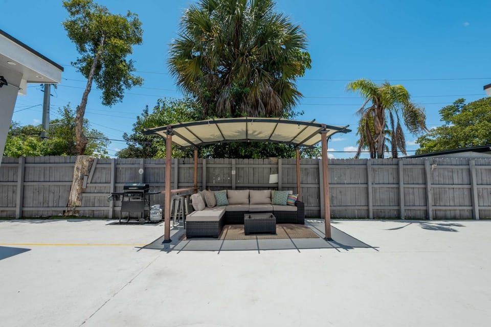 Rest A Shore - Central Cozy 1BR Apartment in Fort Lauderdale