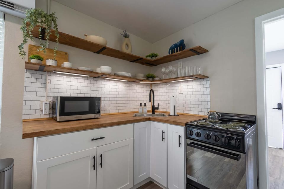 Rest A Shore - Central Cozy 1BR Apartment in Fort Lauderdale