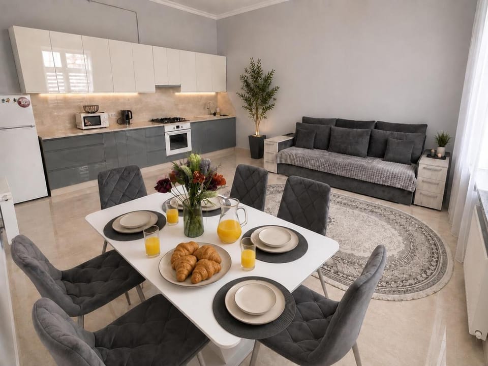 Elite Apartments near the University, Chernivtsi В самому центрі міста здаються в подобову оренду затишні та комфортні для проживання як вдома Apartment in Ukraine