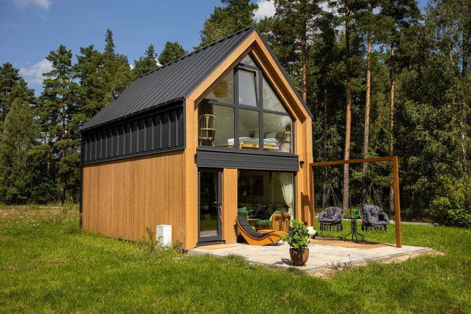 Property building, Spring, Day, Garden, Garden view