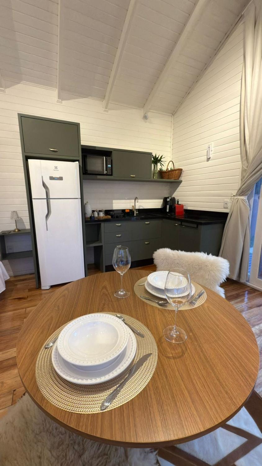 Kitchen or kitchenette, Dining area, kitchen