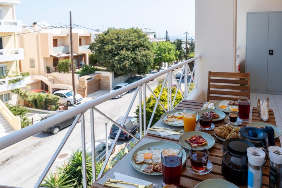 Day, View (from property/room), Balcony/Terrace, Food and drinks, Dining area, Breakfast, Continental breakfast, Lunch