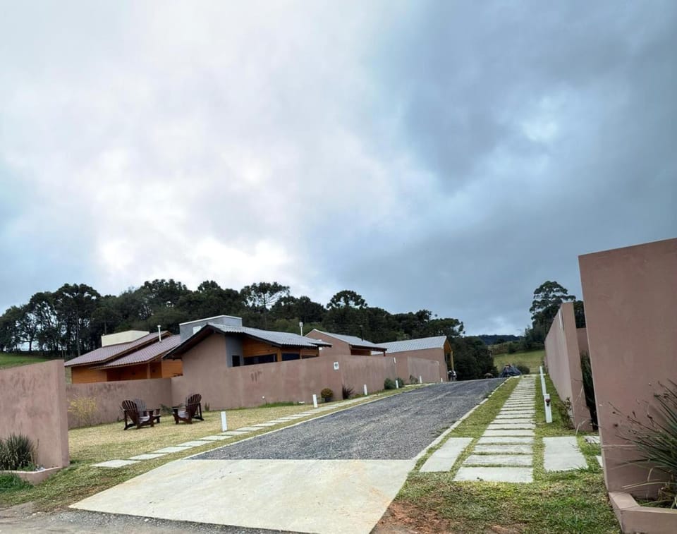 Property building, Neighbourhood