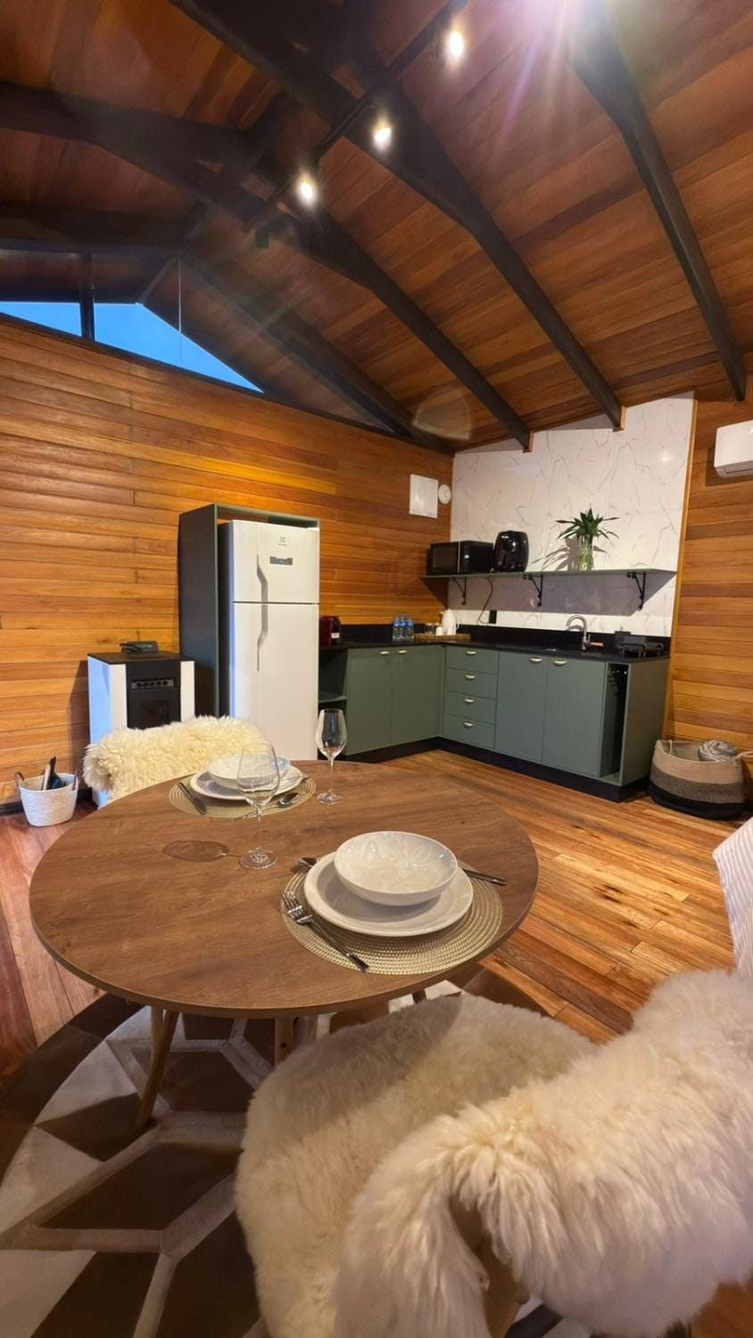 Kitchen or kitchenette, Living room, Seating area