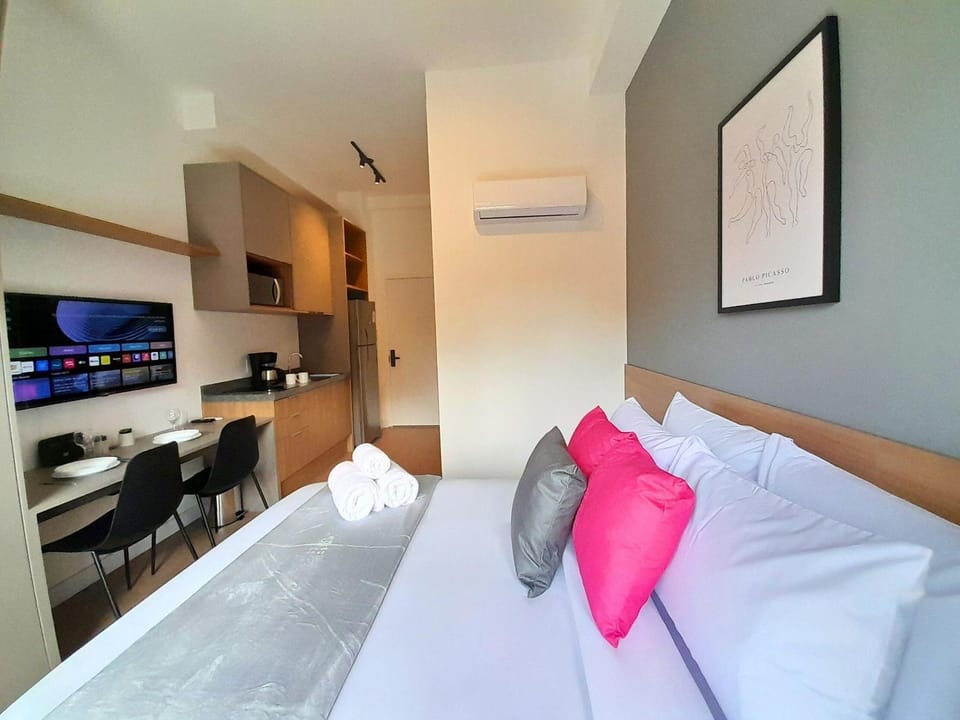 Bed, Balcony/Terrace, Kitchen or kitchenette, Bedroom