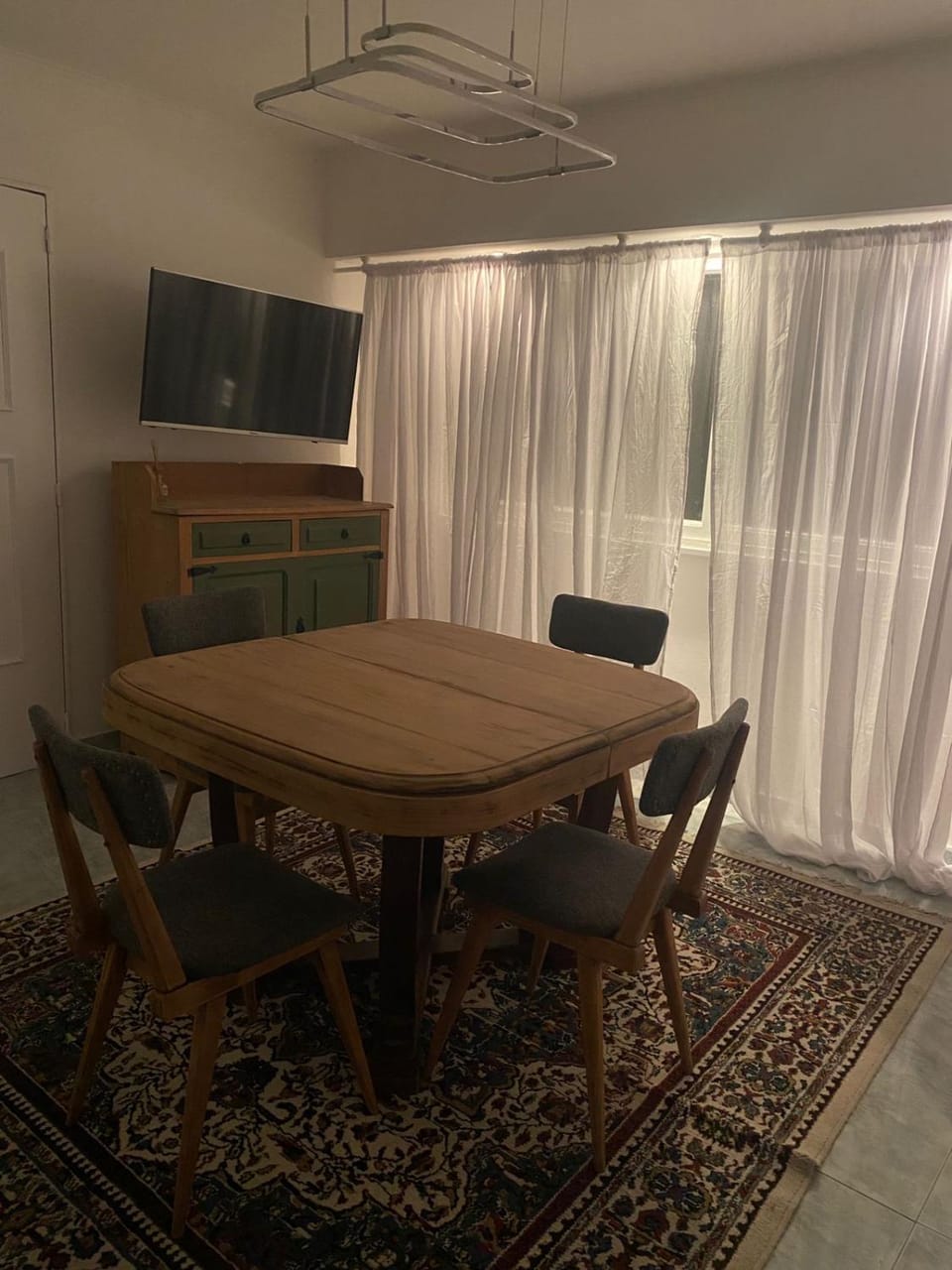 TV and multimedia, Living room, Dining area