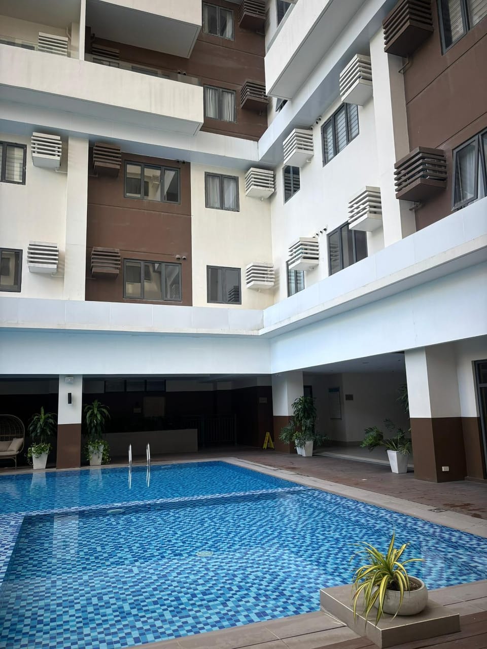 Honey's Cosy staycation studio unit near Cebu Lahug IT PARK Apartment in Lapu-Lapu City