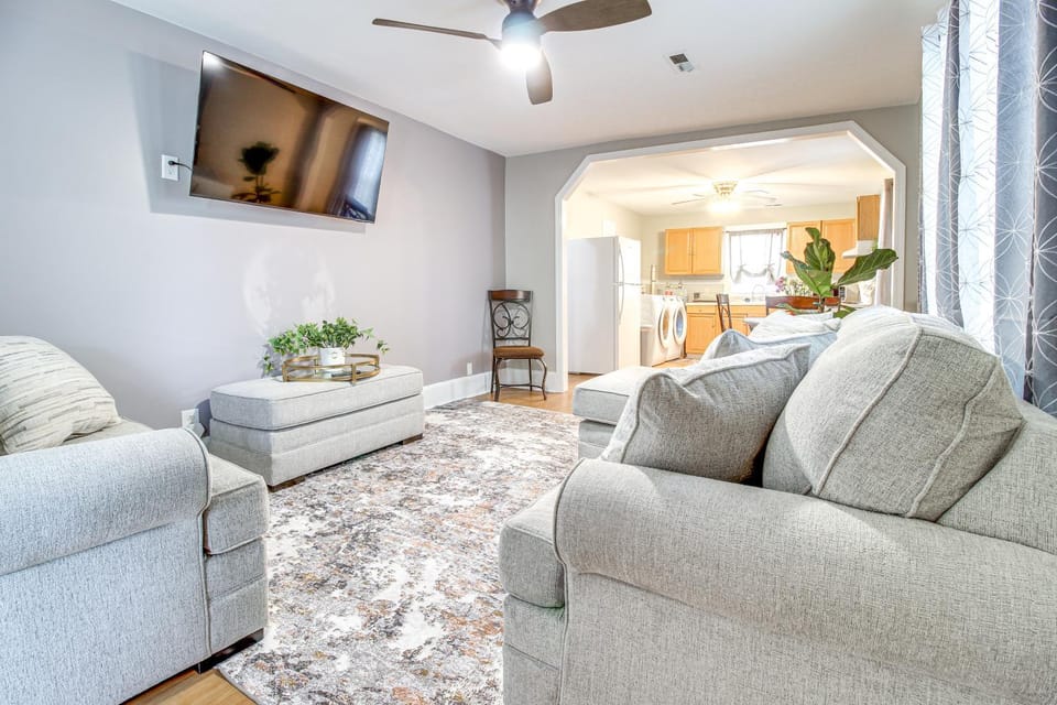 Private Patio: Cargo District, Dtwn Wilmington Apt Apartment in Wilmington