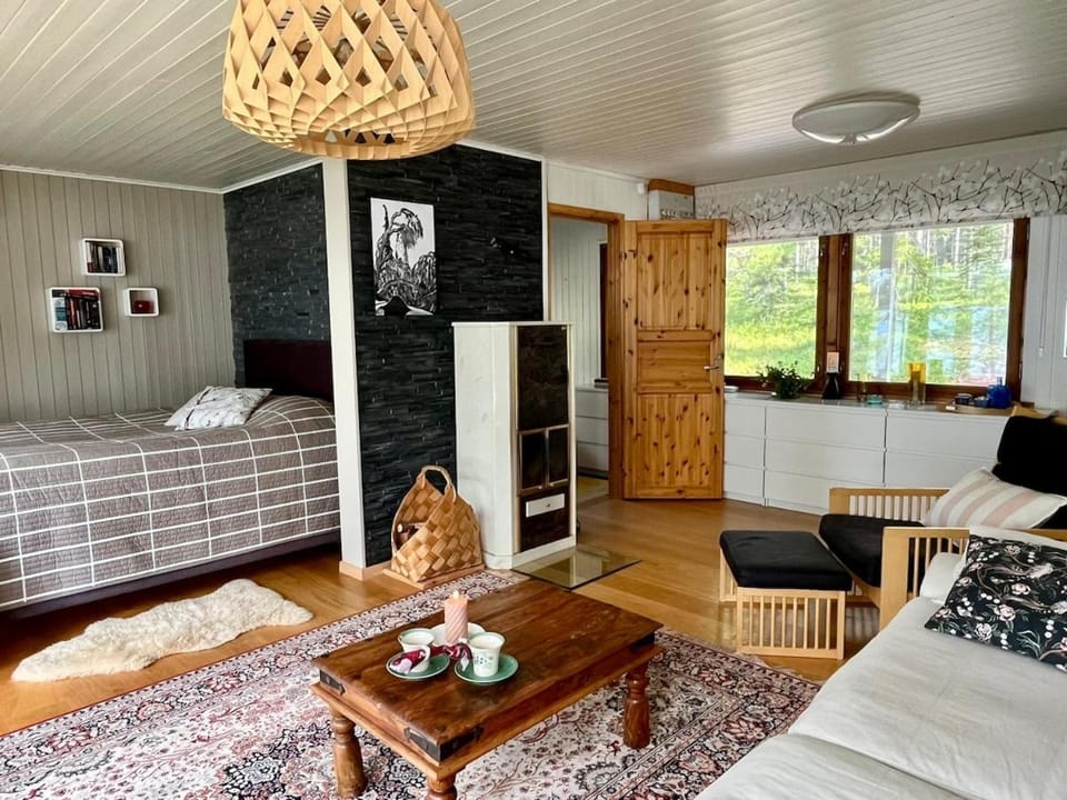 Lumossa Aurora Lakeside House Chalet in Rovaniemi
