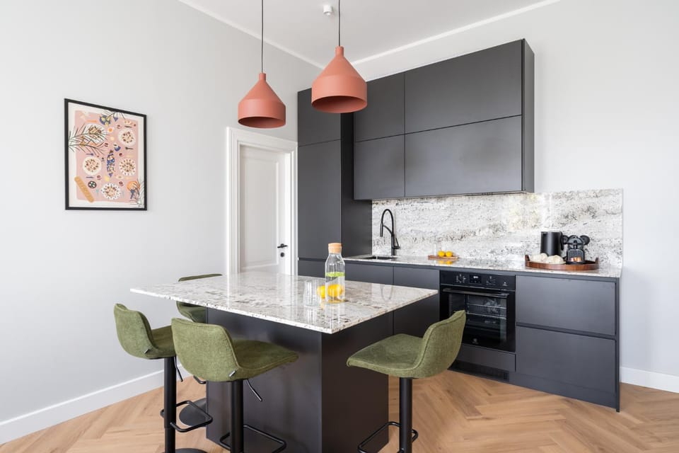 Kitchen or kitchenette, Dining area, stove