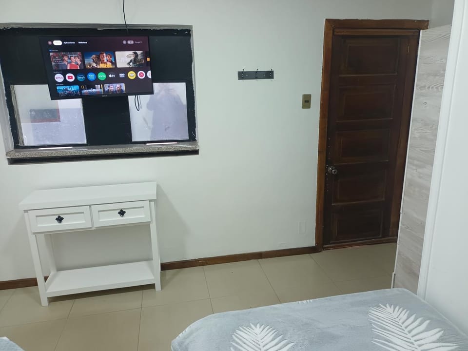 TV and multimedia, Evening entertainment, wardrobe
