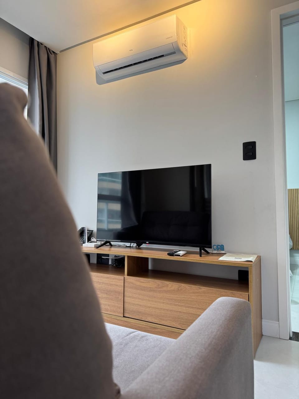 Communal lounge/ TV room, TV and multimedia, Evening entertainment, air conditioner
