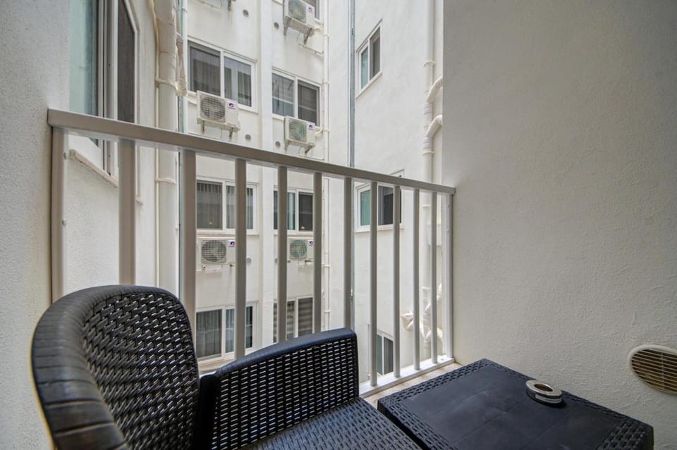 Luxurious and Spacious apartment with BBQ Apartment in Saint Paul's Bay