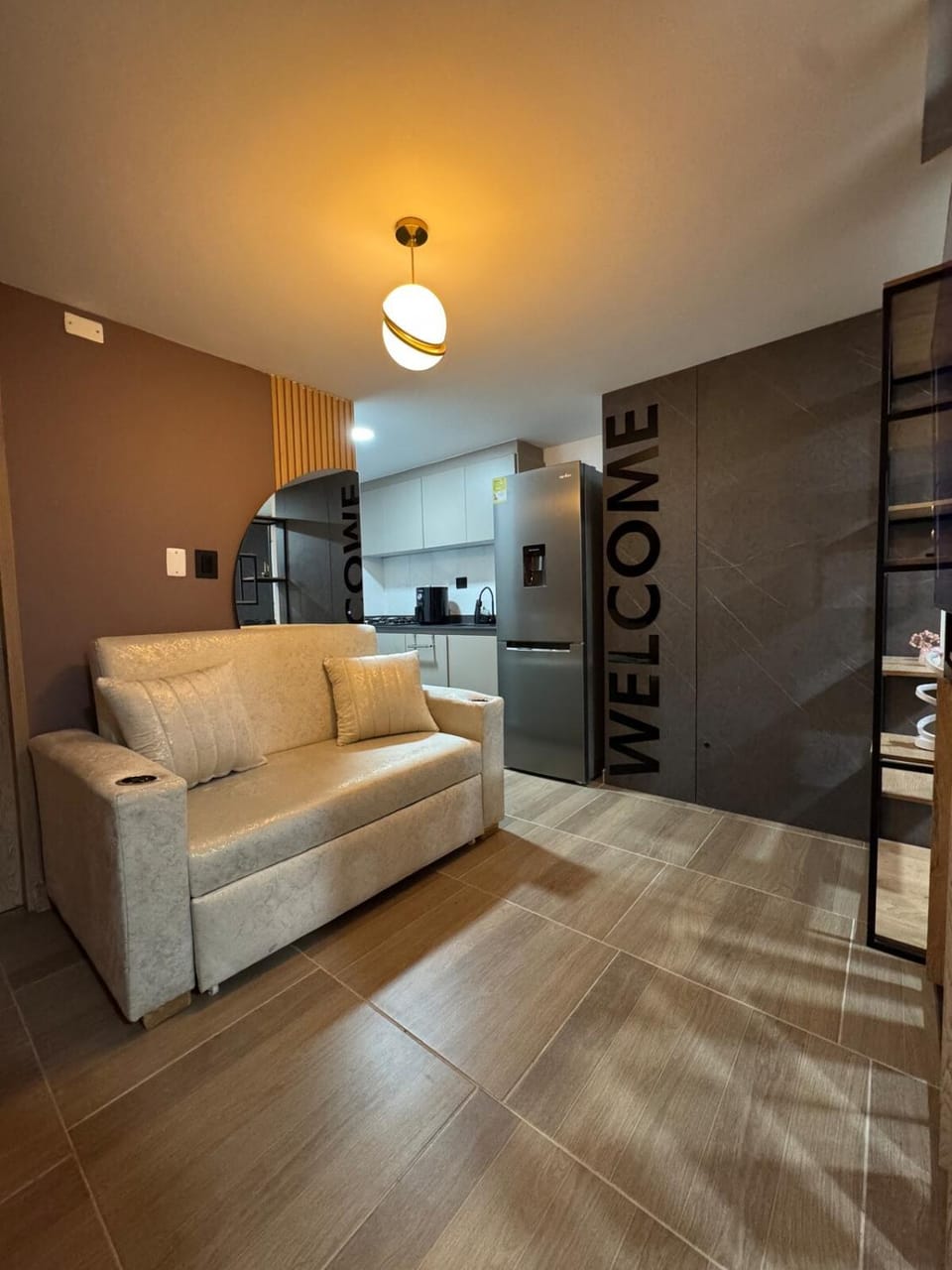 Bed, TV and multimedia, Living room