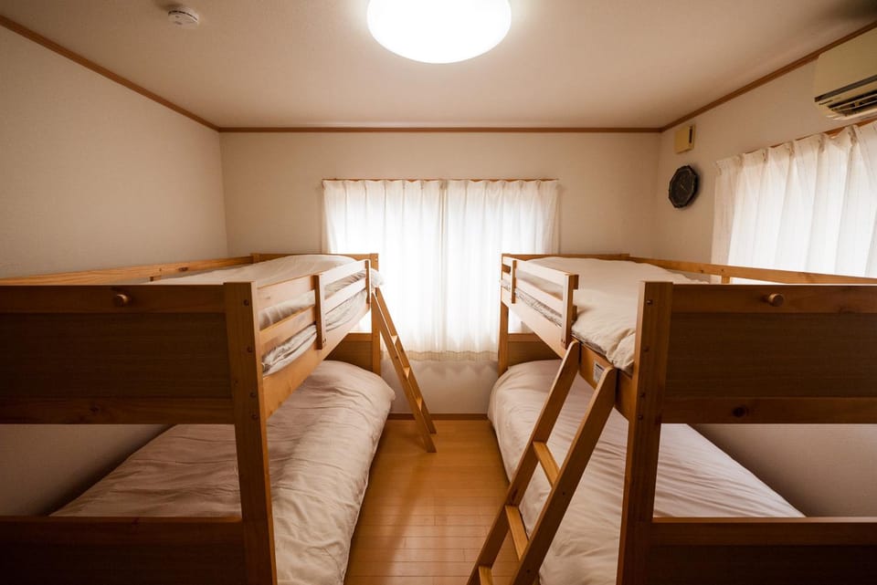 bunk bed