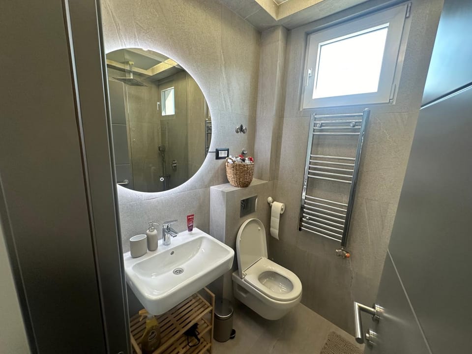 Toilet, Bathroom