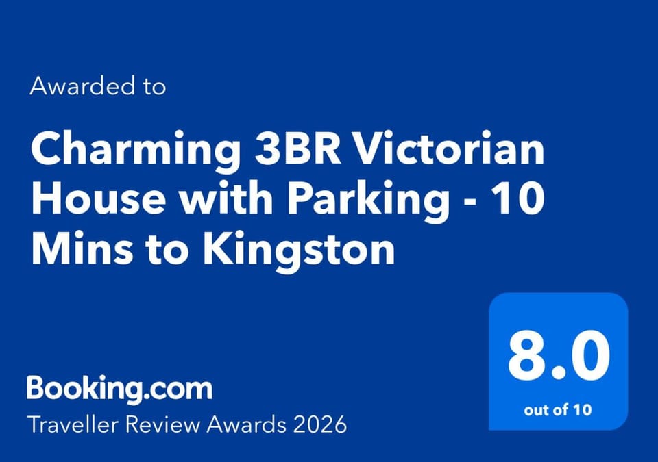 Charming 3BR Victorian House with Parking - 10 Mins to Kingston Apartment in Kingston upon Thames