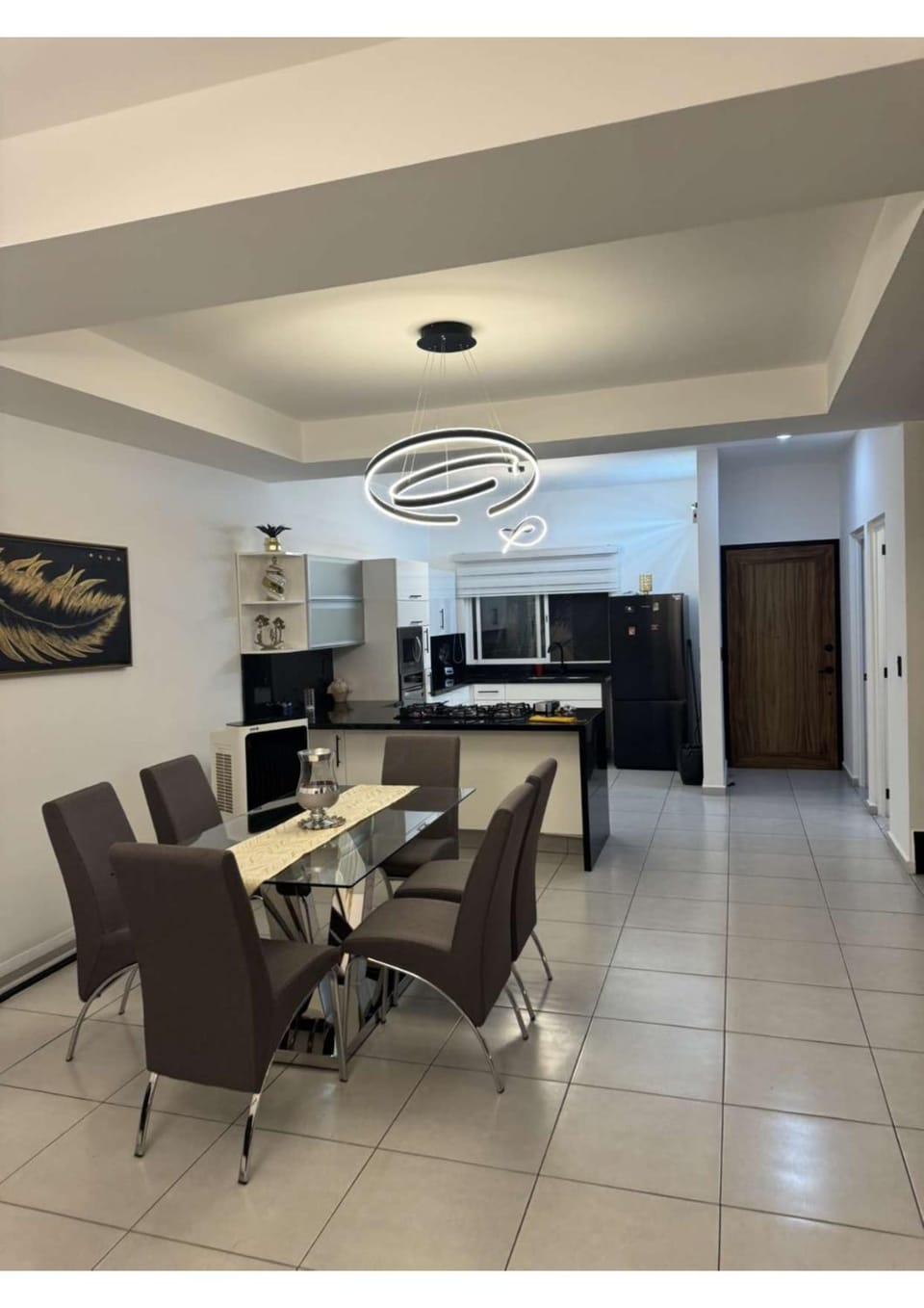 Seating area, Dining area