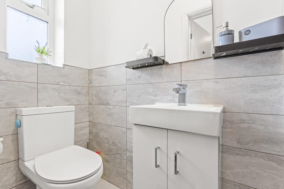Toilet, Bathroom