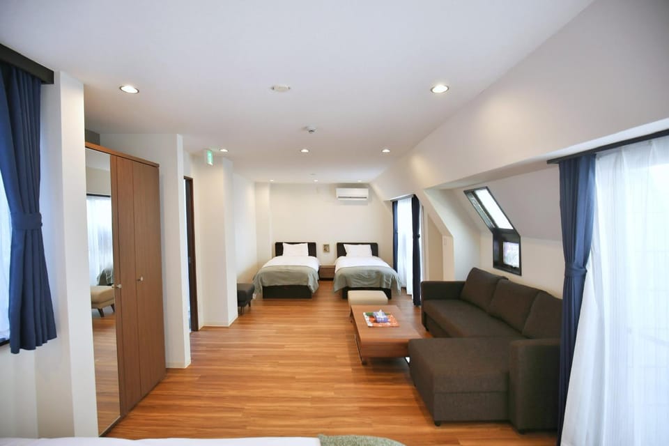 DJX3F Spacious 68 sqm Home for Groups near Asakusa and Tokyo Skytree 1 Double Bed 2 Wide Single Beds 1 Sofa Bed Sleeps 6 Apartment in Japan