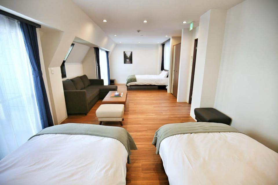 DJX3F Spacious 68 sqm Home for Groups near Asakusa and Tokyo Skytree 1 Double Bed 2 Wide Single Beds 1 Sofa Bed Sleeps 6 Apartment in Japan