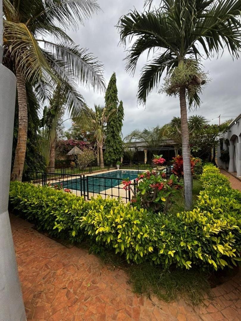 Modern villa with pool views Villa in Thiès Region, Senegal