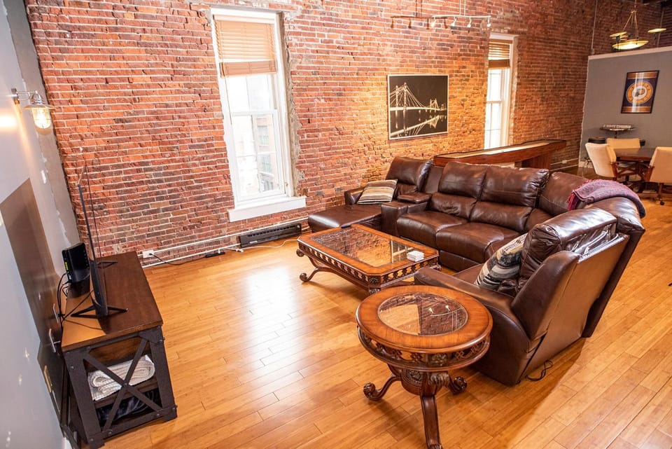 Georgia Street 4 Bedroom Condo Downtown Apartment in Indianapolis