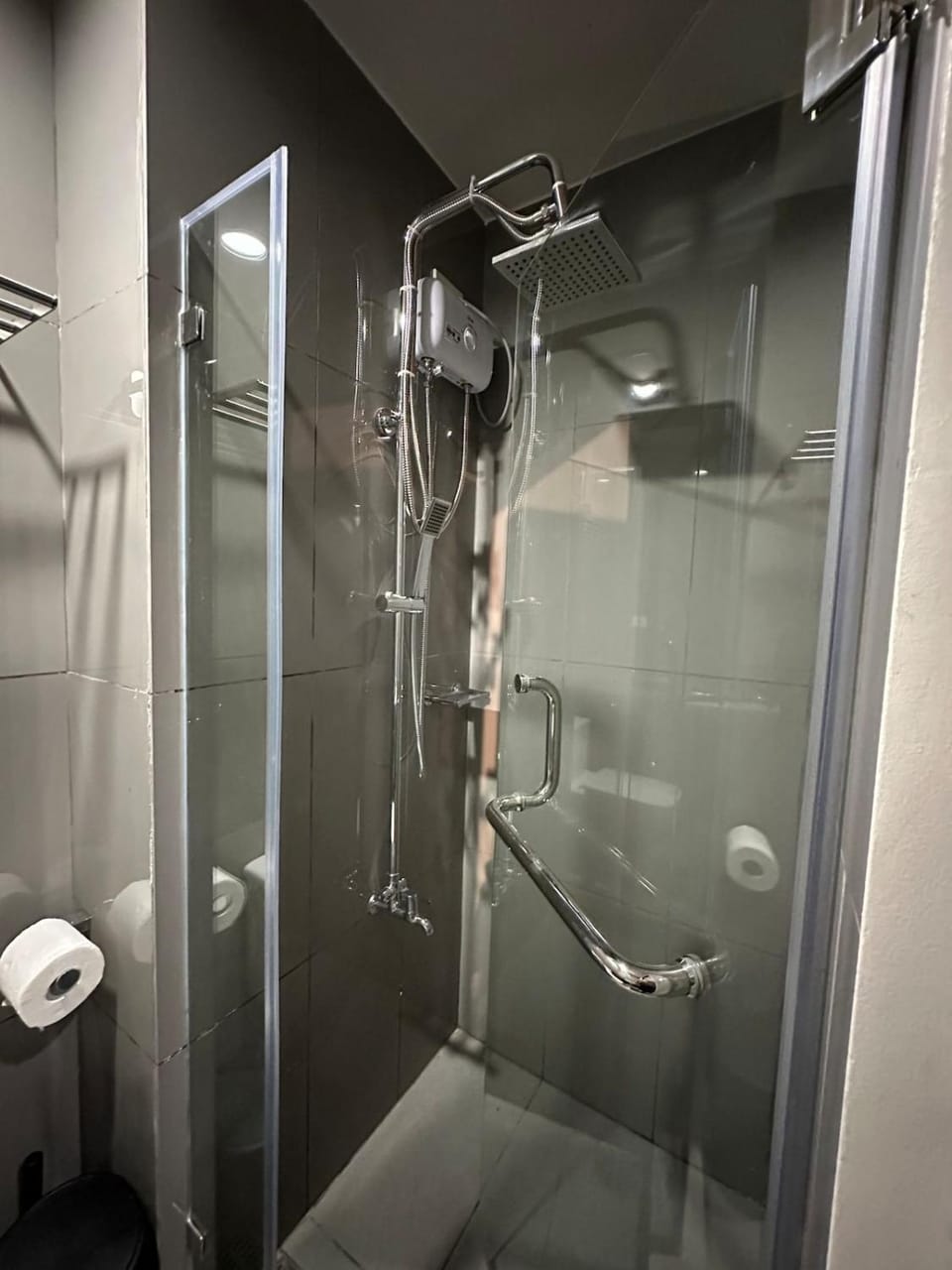 The Auberge at Air Residences Makati! Apartment in Makati