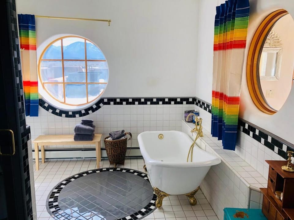 Two Gorges Ranch - Rio Grande Canyon Gorge Taos Villa in New Mexico