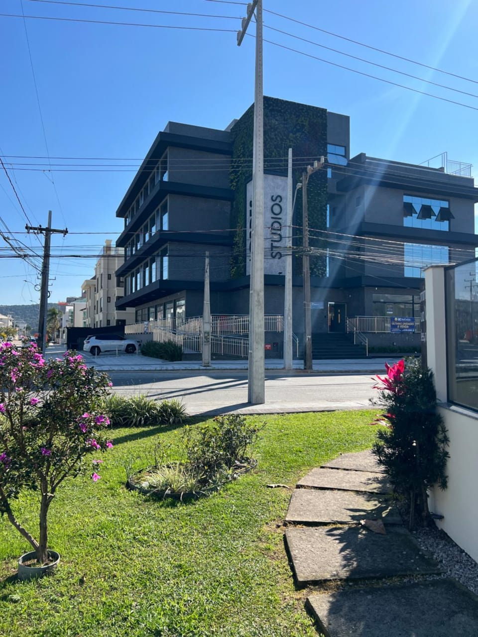 Property building, Street view
