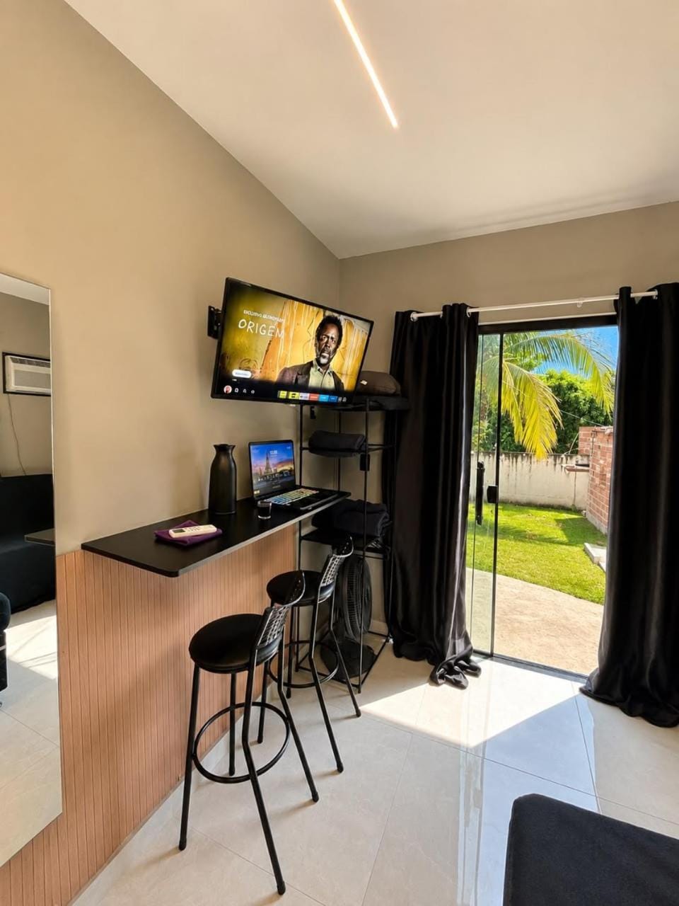 Communal lounge/ TV room, Living room, Dining area