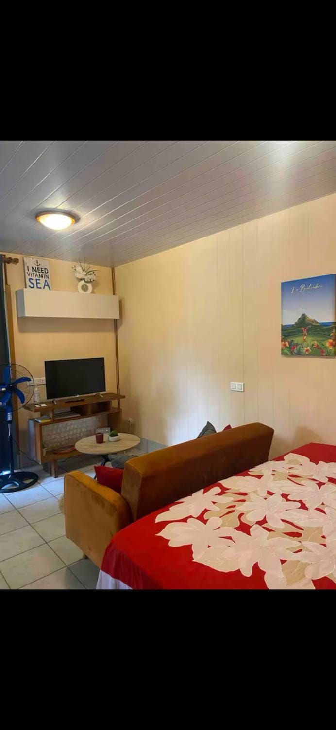 TV and multimedia, Photo of the whole room