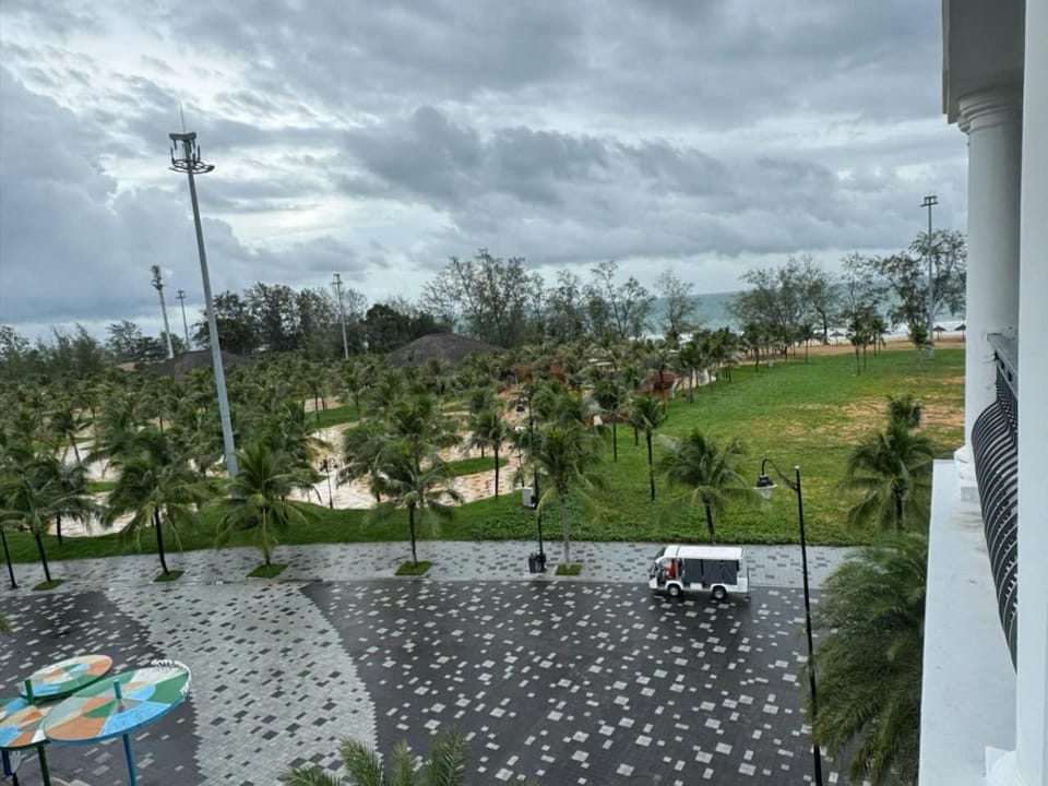 Neighbourhood, Natural landscape, Bird's eye view, Garden view, Parking
