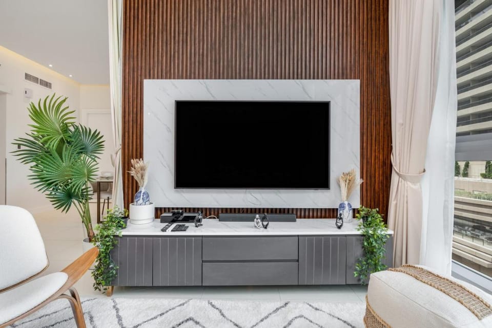 Gala Guests - Iris Blue Luxe Living Collection Apartment in Dubai