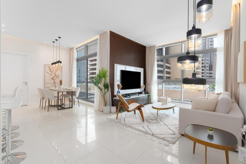 Gala Guests - Iris Blue Luxe Living Collection Apartment in Dubai