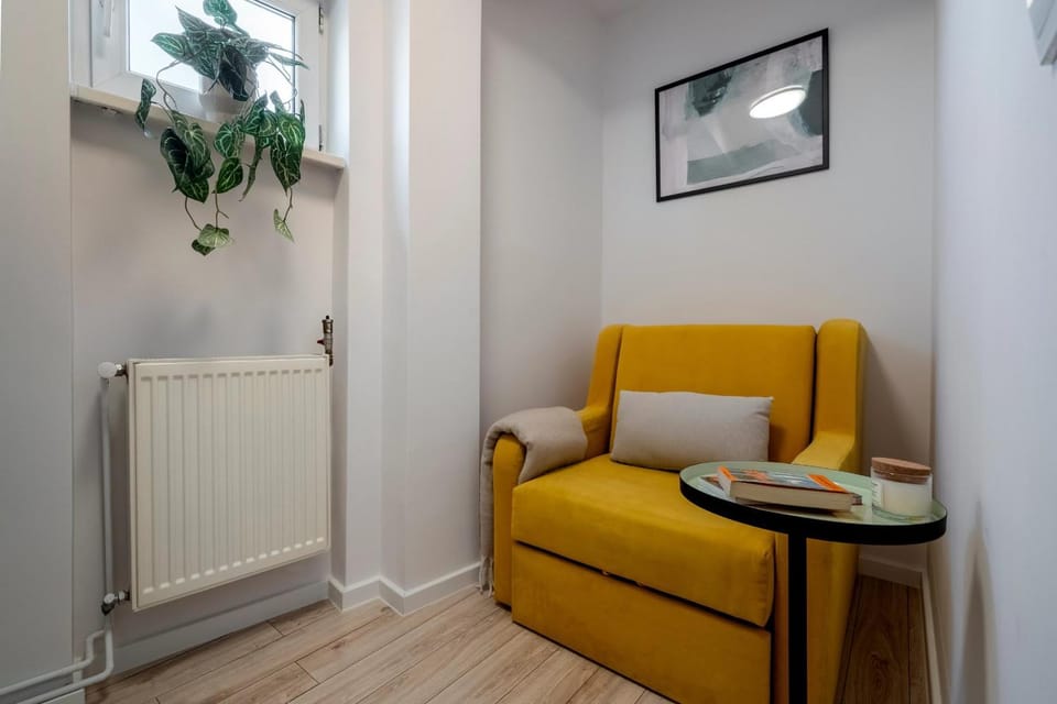 Seating area, internet