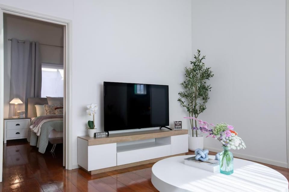 Lux 4B Queenslander by The Gabba House in Brisbane