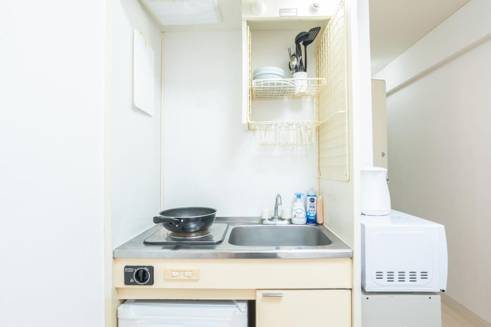 東新宿駅徒歩圏 歌舞伎町ナイトライフ拠点のモダン宿 EySi Apartment in Shinjuku