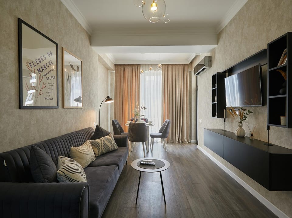 Communal lounge/ TV room, TV and multimedia, Living room, Seating area