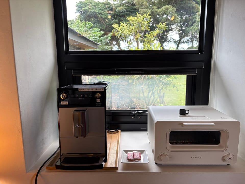 Coffee/tea facilities
