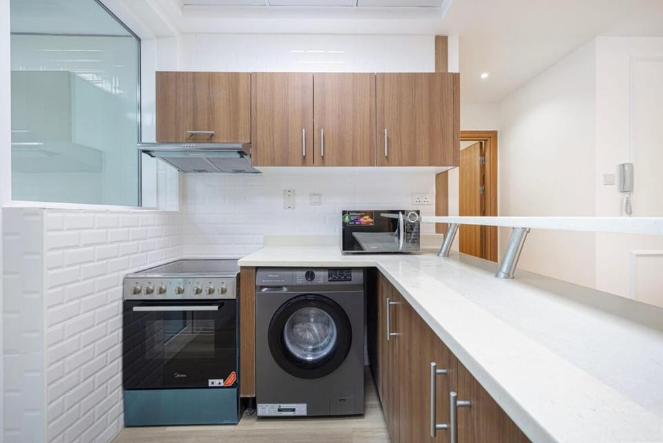 Luxury 2BR w Floating Bed in Dubai Marina Sulafa 4404 Apartment in Dubai