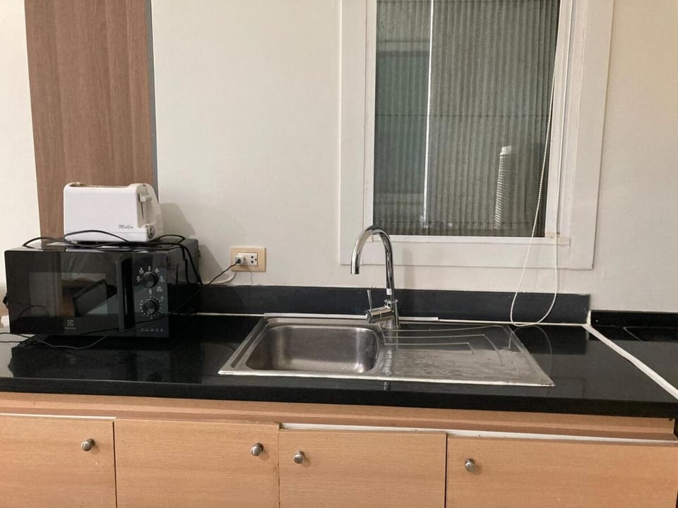 'City Retreat' Asok Sukhumvit 23 Room 53 sqm Apartment in Bangkok